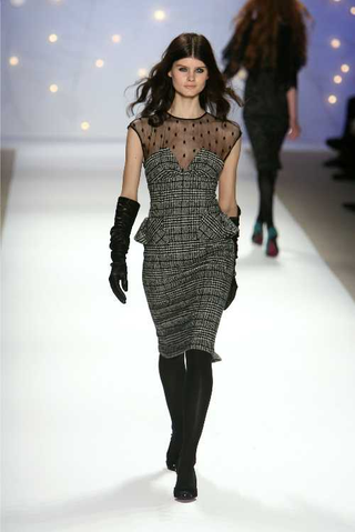 Illustration for article titled Fashion Show